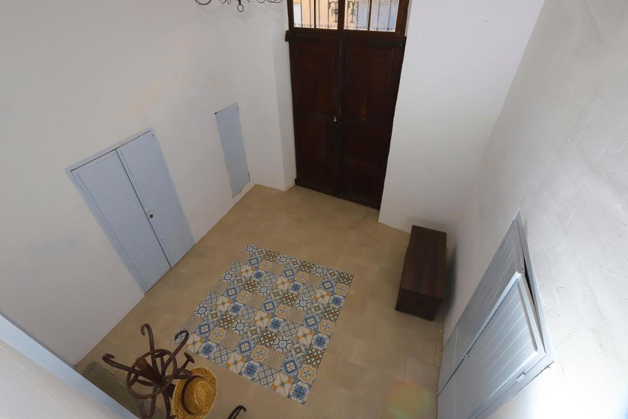Casa Font Pension Benissanet Buitenkant foto