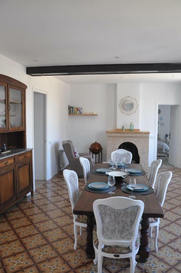 Casa Font Pension Benissanet Buitenkant foto